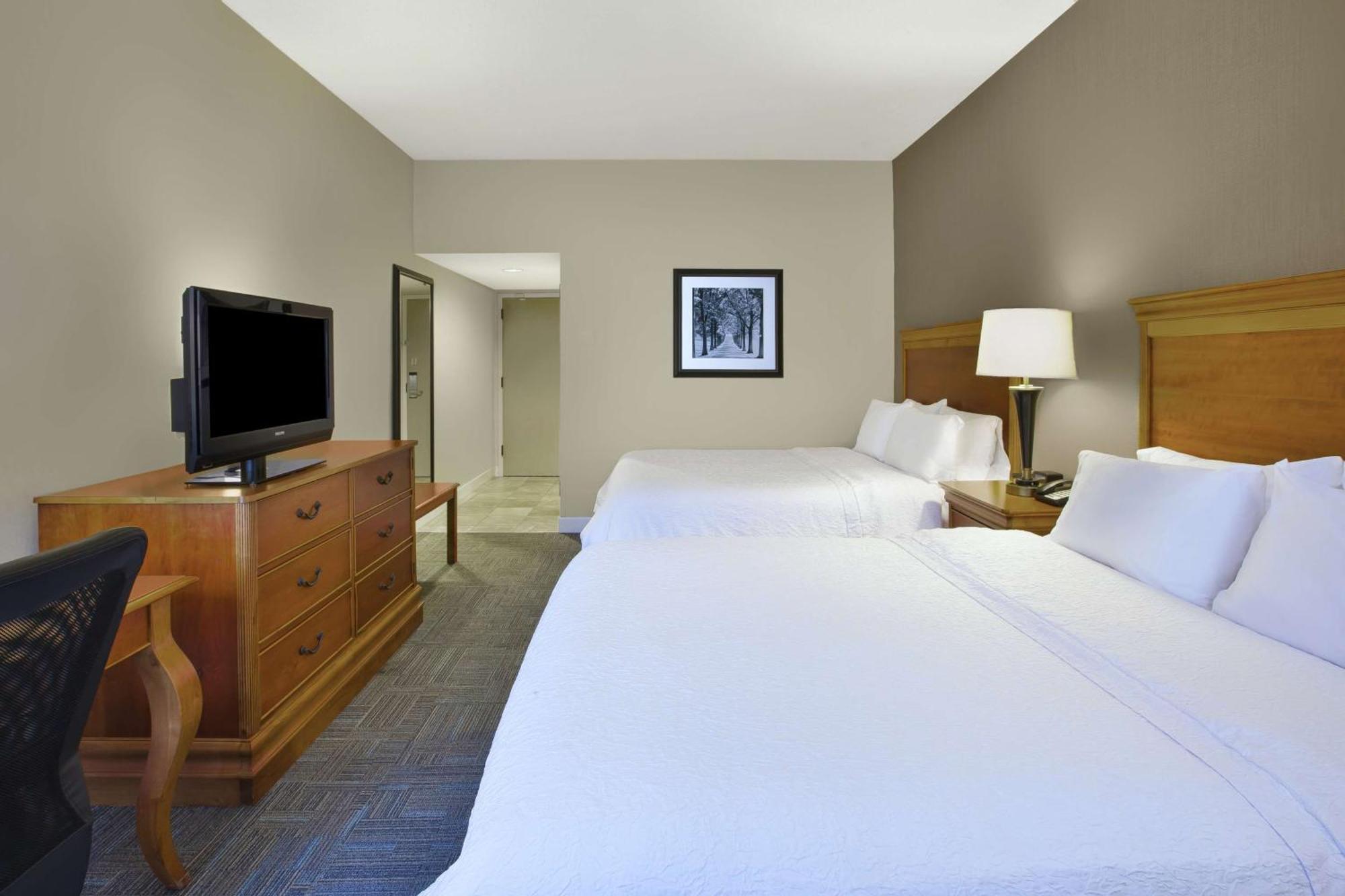 Hampton Inn Richmond-West Innsbrook Broad Meadows Экстерьер фото